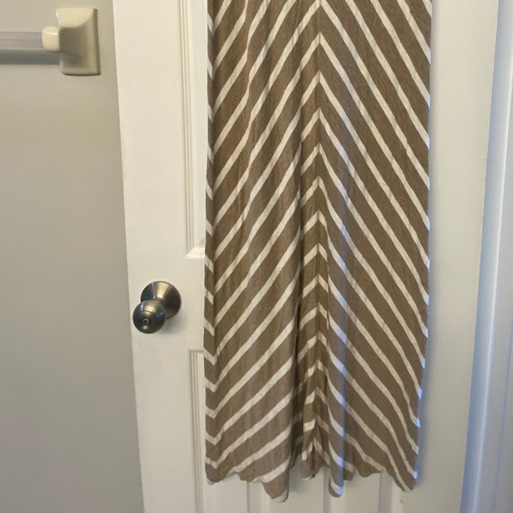 Beige and white chevron maxi skirt